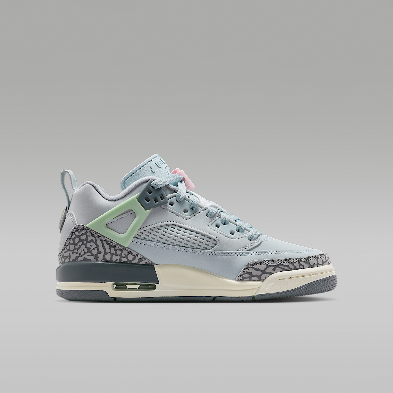 Nike Jordan Spizike Low sneaker Aura/Wolf Grey/Cool Grey/Iced Carmine
