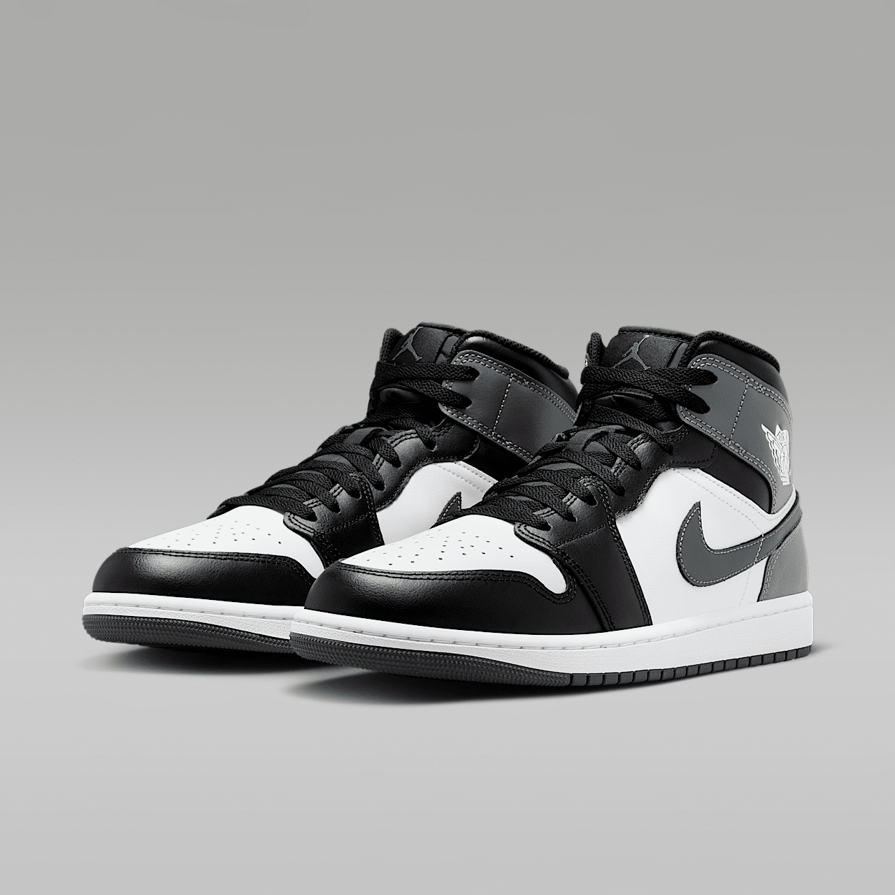 Nike Air Jordan 1 Mid sneaker Zwart/Wit/Iron Grey