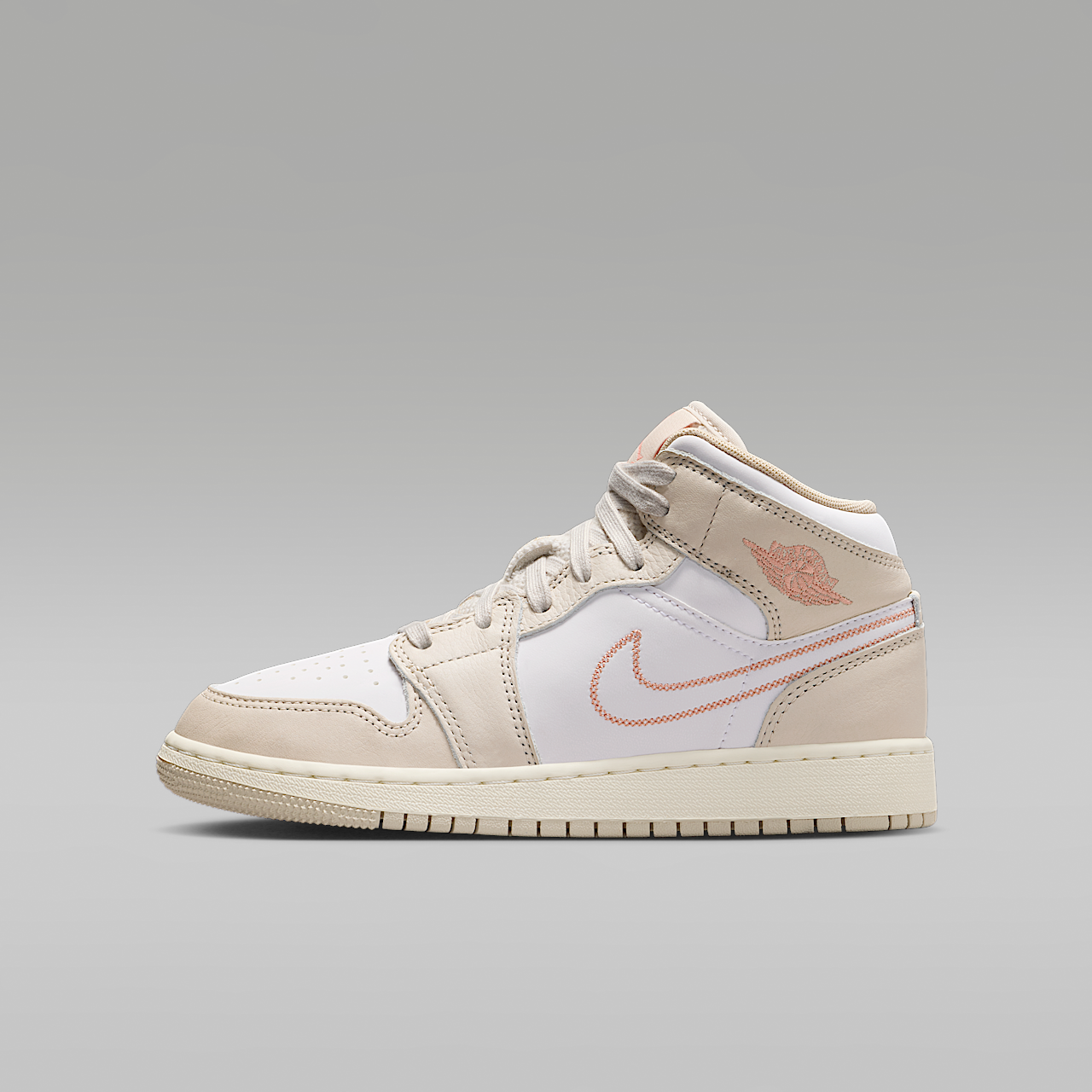 Nike Air Jordan sneaker Sanddrift/Wit/Light Orewood Brown/Light Madder Root