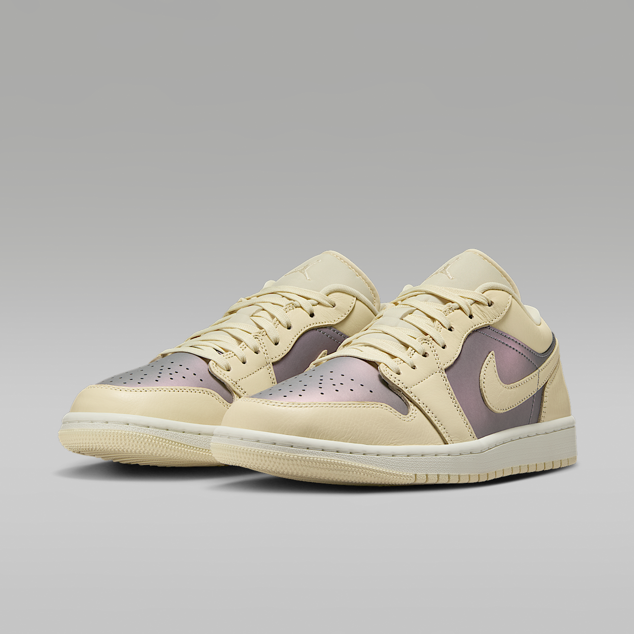 Nike Air Jordan sneaker Muslin/Sail/Royal Tint/Muslin