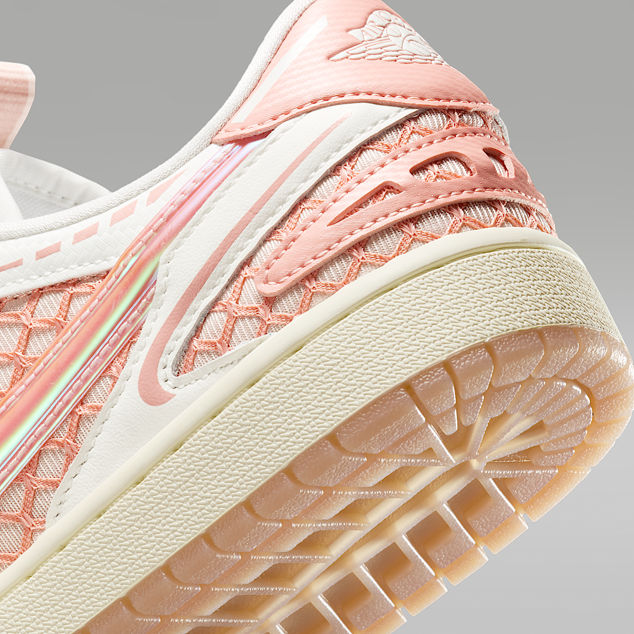Nike Air Jordan 1 Low sneaker Sail/Coconut Milk/Washed Coral/Light Madder Root