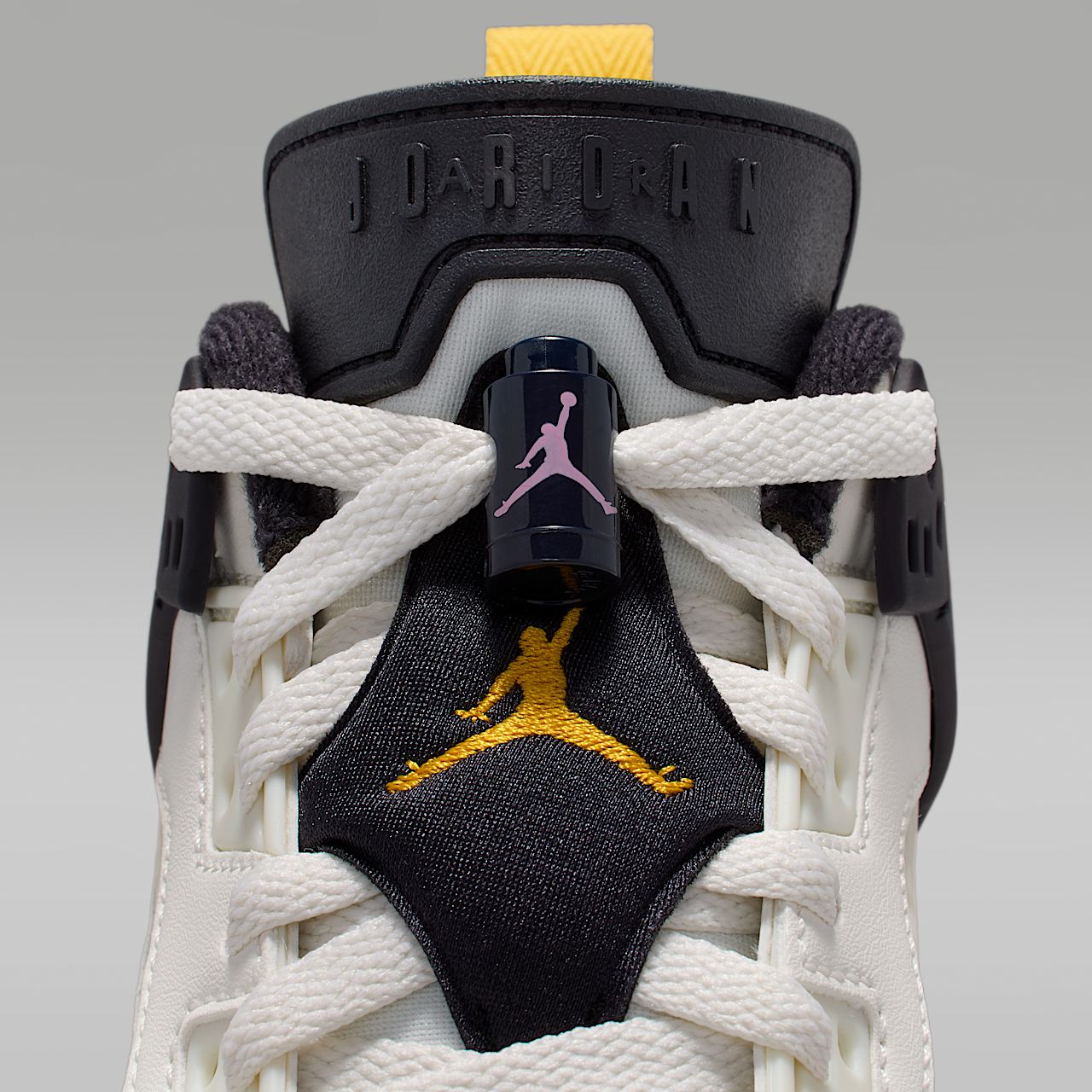 Nike Jordan Spizike Low sneaker Sail/Oil Grey/Muslin/Dark Sulfur