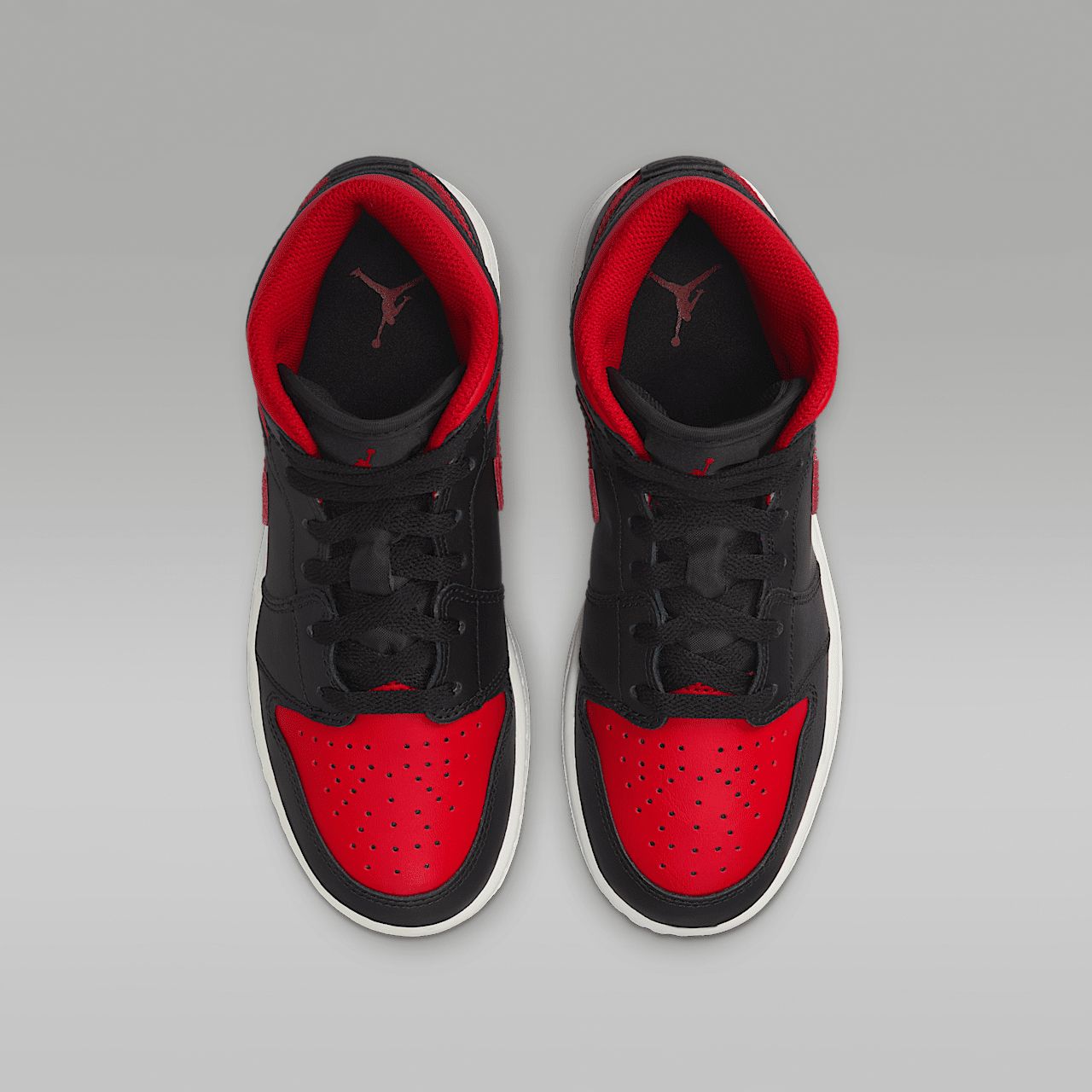 Nike Air Jordan 1 Mid sneaker Zwart/Summit White/Varsity Red