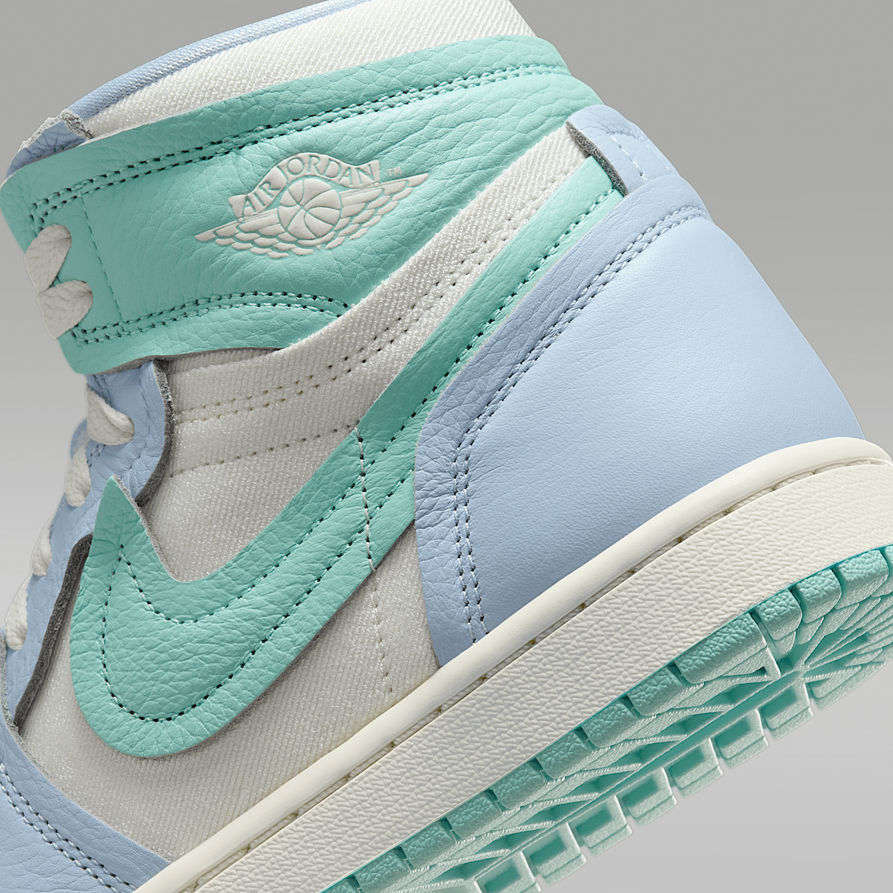 Nike Air Jordan 1 High sneaker Hydrogen Blue/Light Dew/Coconut Milk/Sail