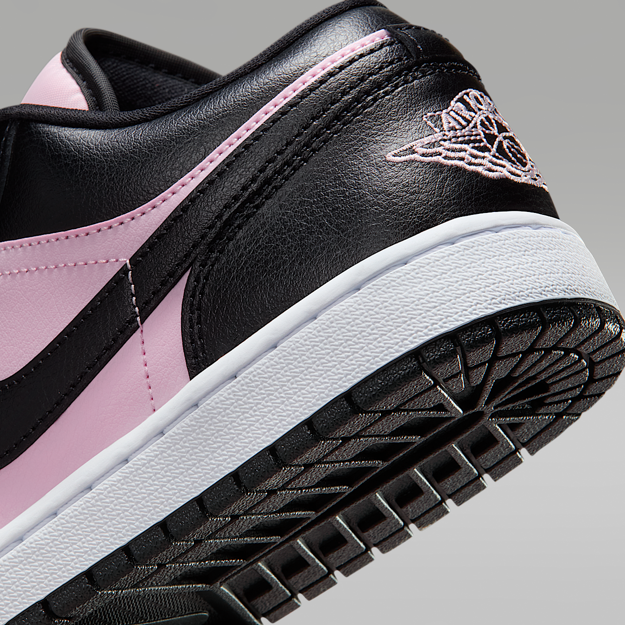 Nike Air Jordan 1 Low sneaker Pink Foam/Wit/Zwart