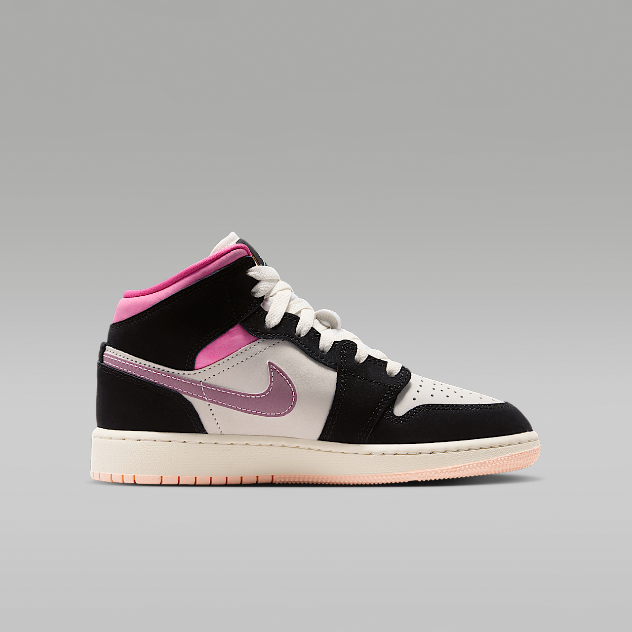 Nike Air Jordan sneaker Zwart/Sail/Pinksicle/University Gold