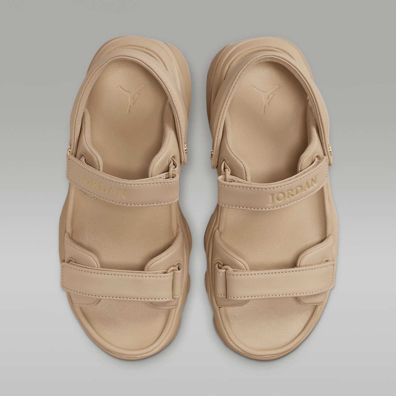 Nike  sneaker Legend Medium Brown/Metallic Gold