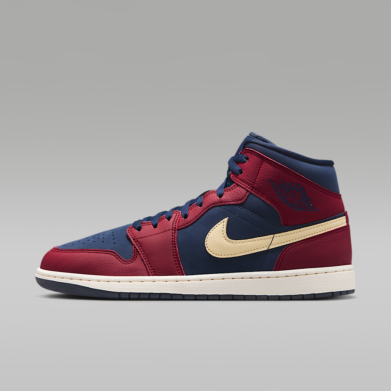 Nike Air Jordan sneaker Team Red/Obsidian/Pale Vanilla