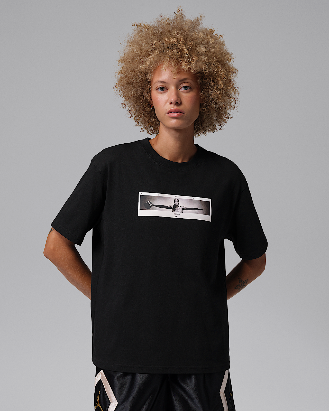 Женская футболка Jordan Sport Dri-FIT Graphic