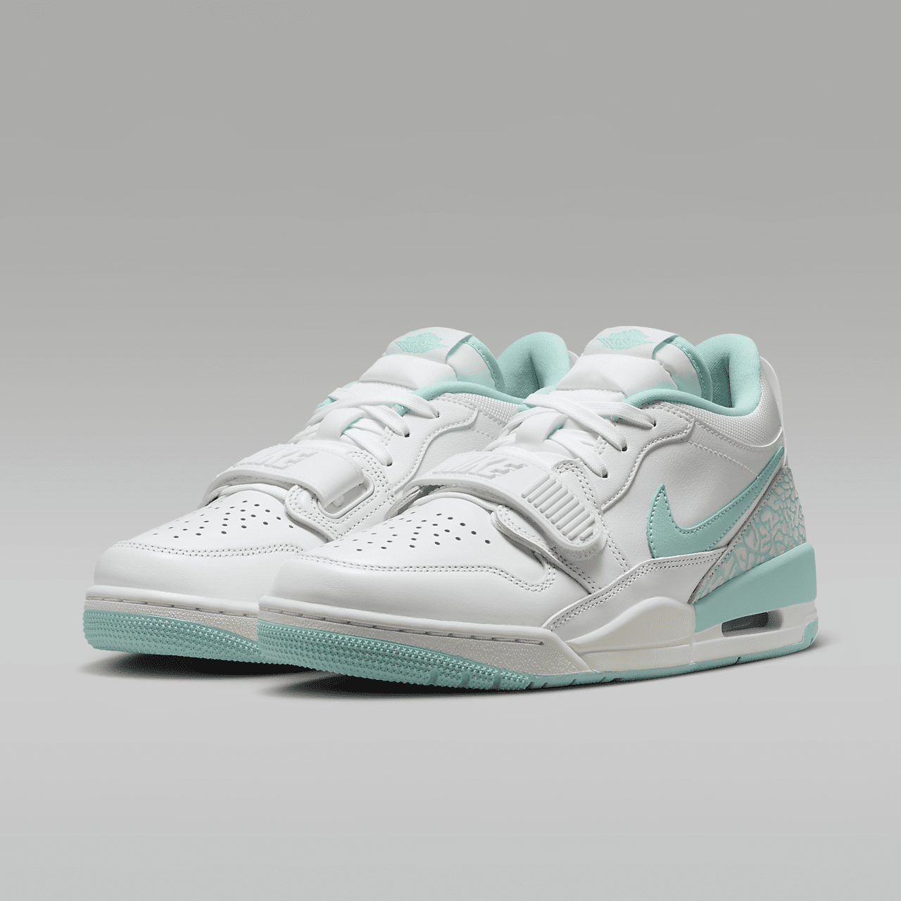 Nike Air Jordan Legacy sneaker Wit/Sail/Light Dew