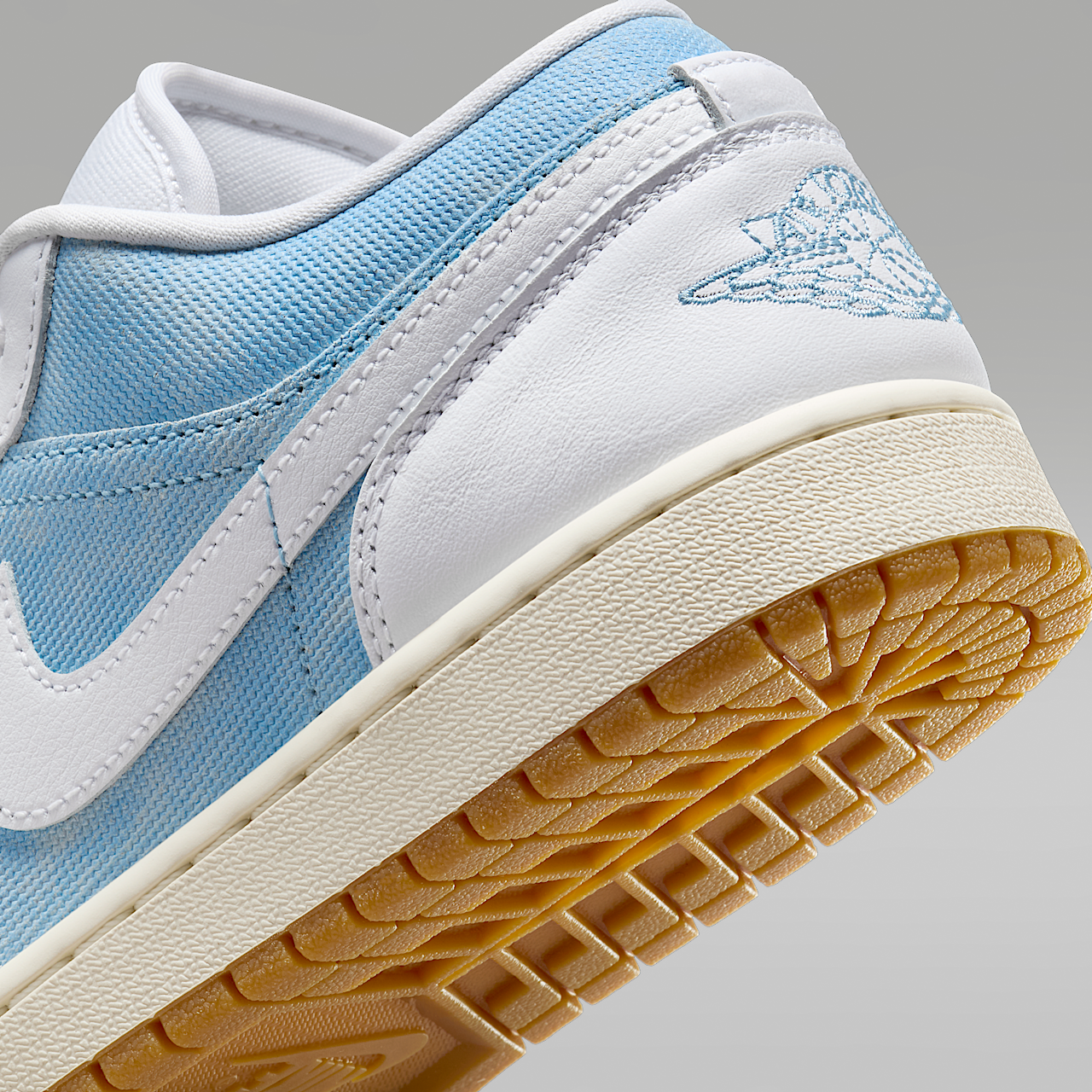 Nike Air Jordan sneaker Worn Blue/Gum Light Brown/Sail/Wit