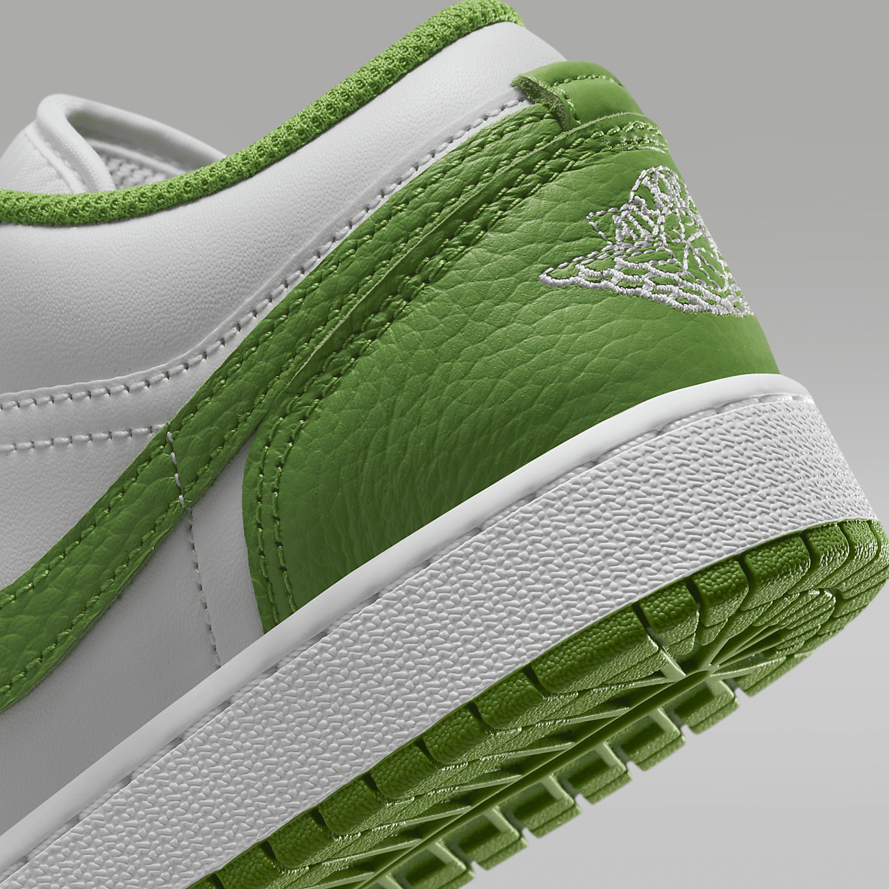 Nike Air Jordan 1 Low sneaker Wit/Lightning/Chlorophyll
