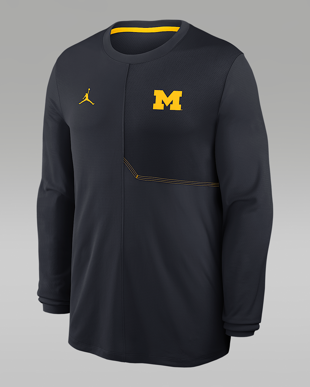 Мужские  Michigan Sideline Coach Jordan Brand Dri-FIT College Long-Sleeve Top