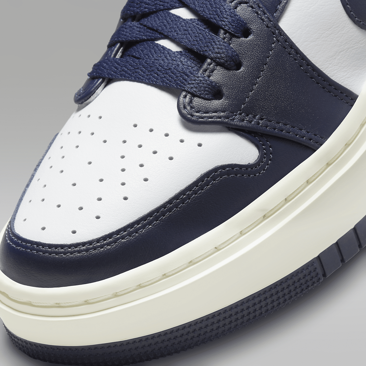 Nike Air Jordan 1 sneaker Wit/Sail/Midnight Navy