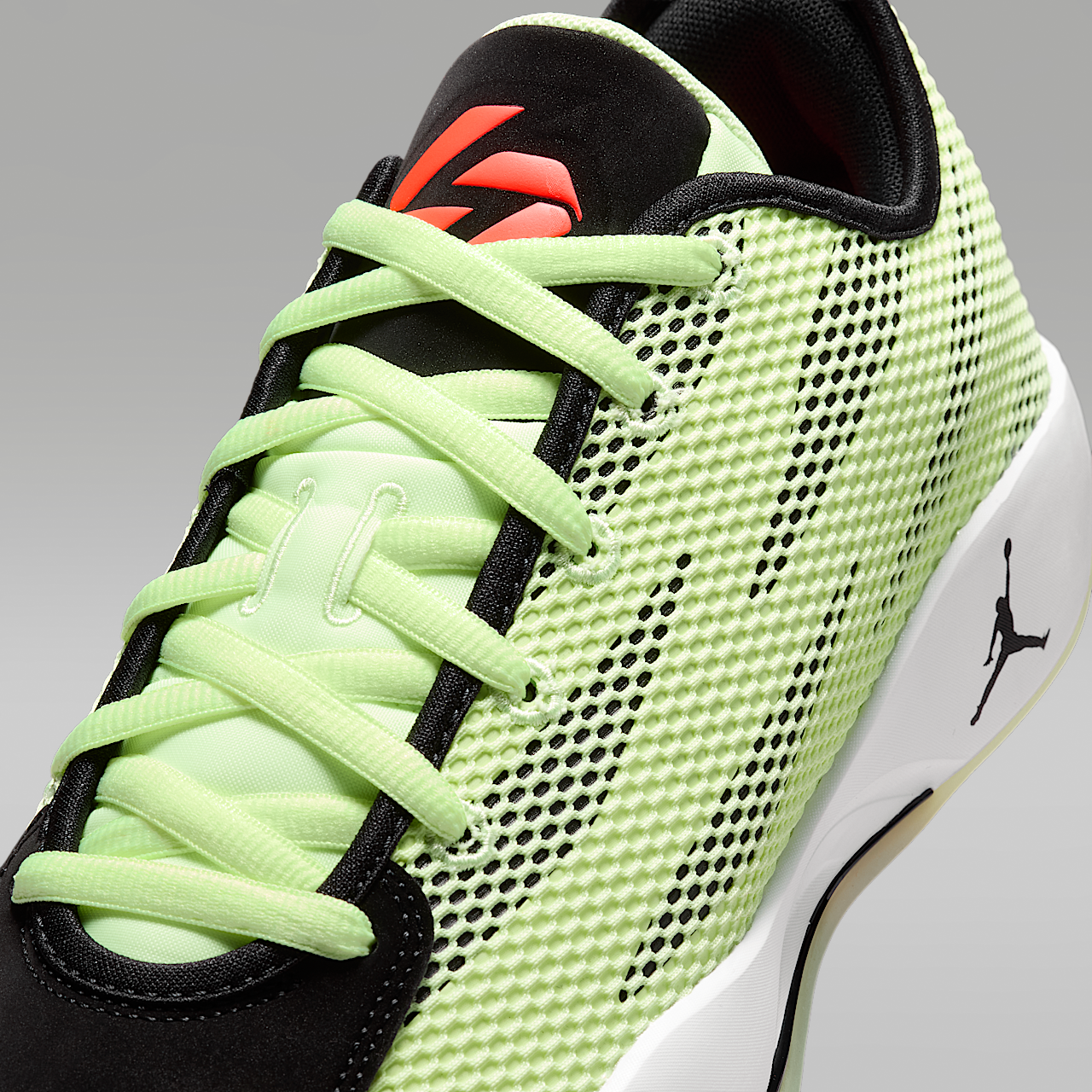 Nike  sneaker Barely Volt/Zwart/Wit/Infrared 23