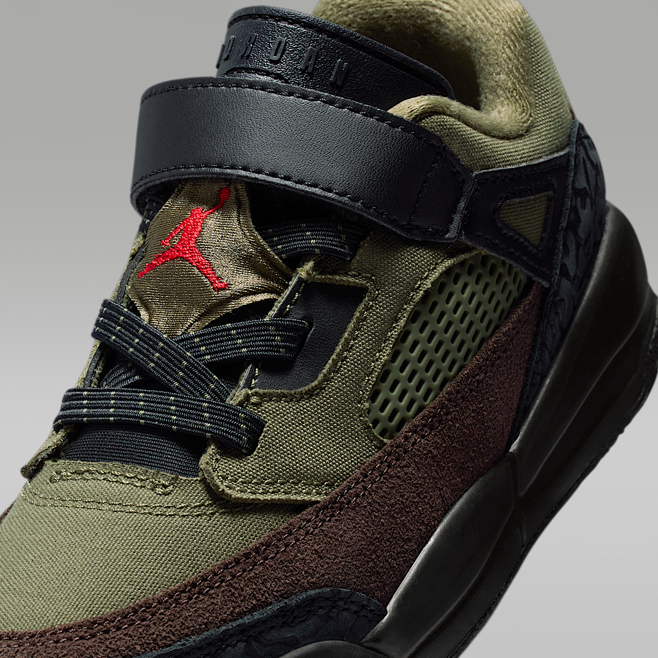 Nike Jordan Spizike Low sneaker Medium Olive/Zwart/Baroque Brown/University Red