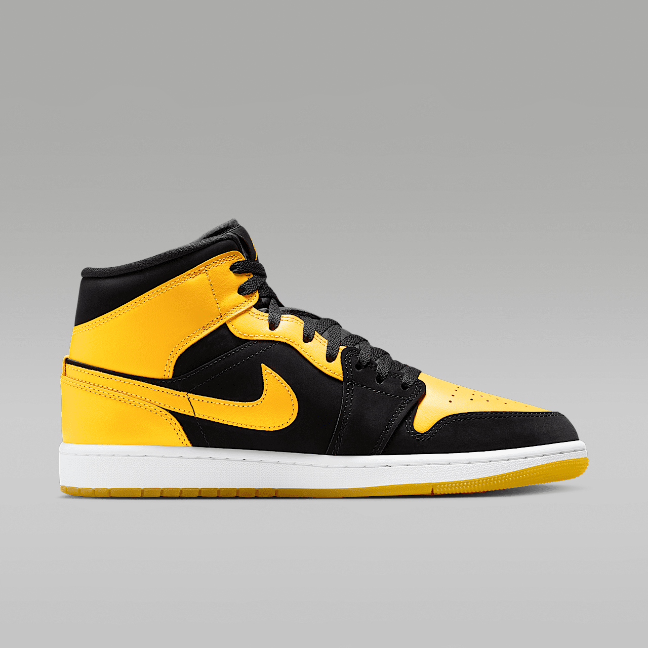 Nike Air Jordan sneaker Zwart/Wit/Varsity Maize