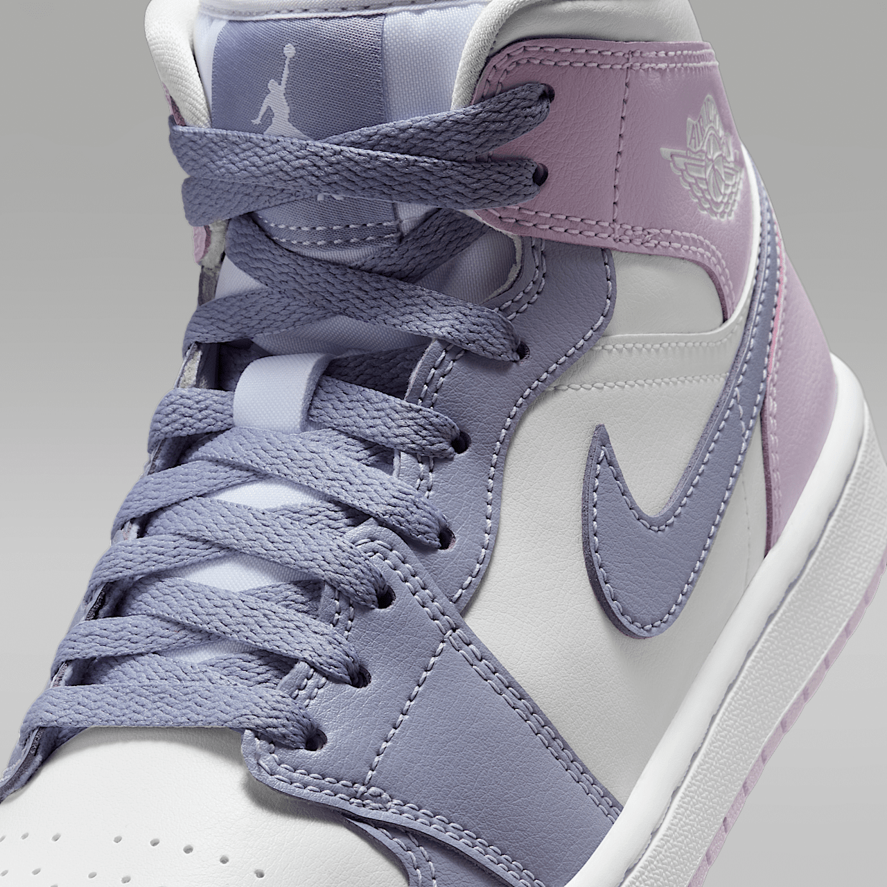 Nike Air Jordan 1 Mid sneaker Indigo Haze/Wit/Doll