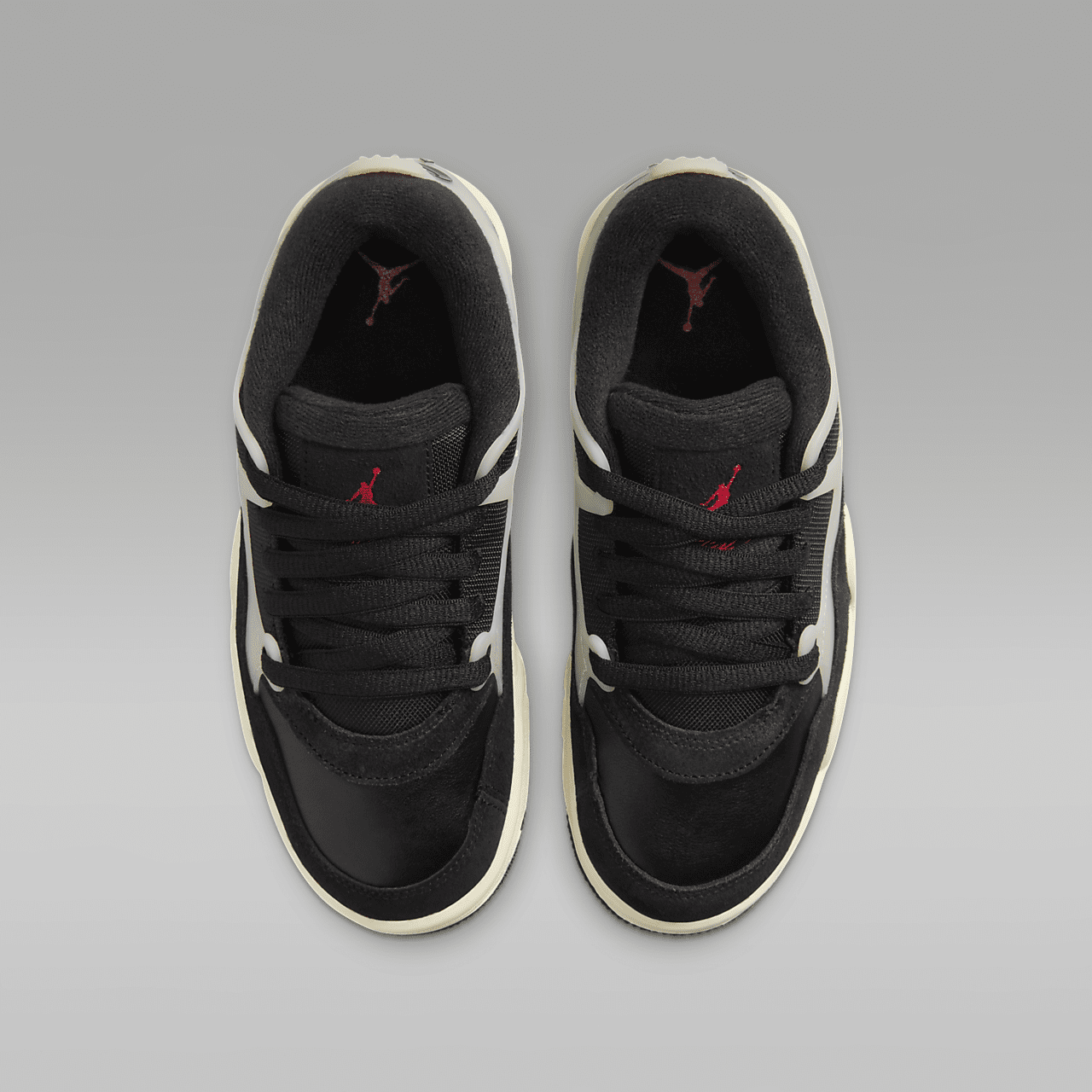 Nike Air Jordan sneaker Zwart/Sail/Coconut Milk/Gym Red