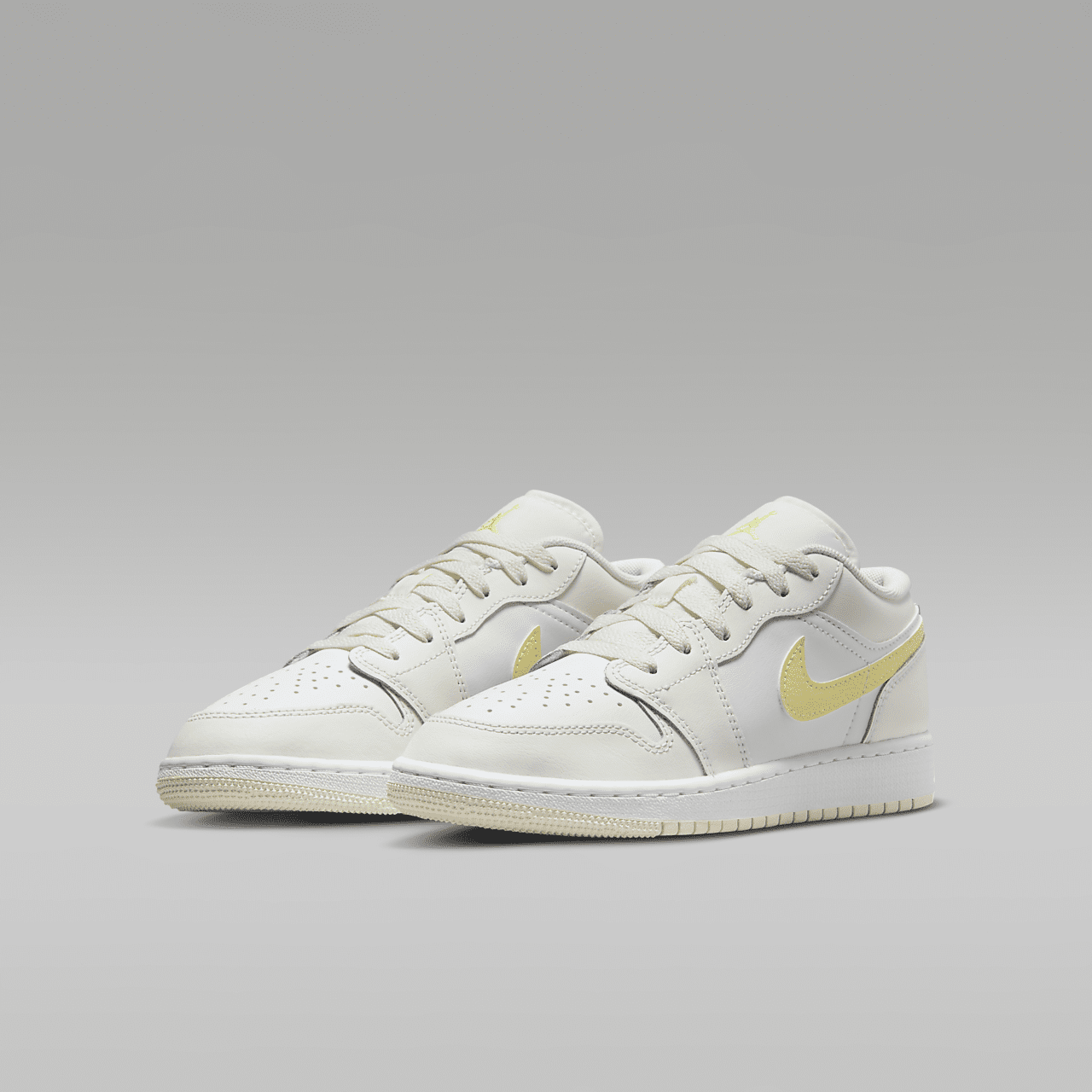 Nike Air Jordan 1 Low sneaker Sail/Wit/Laser Fuchsia/Light Laser Orange