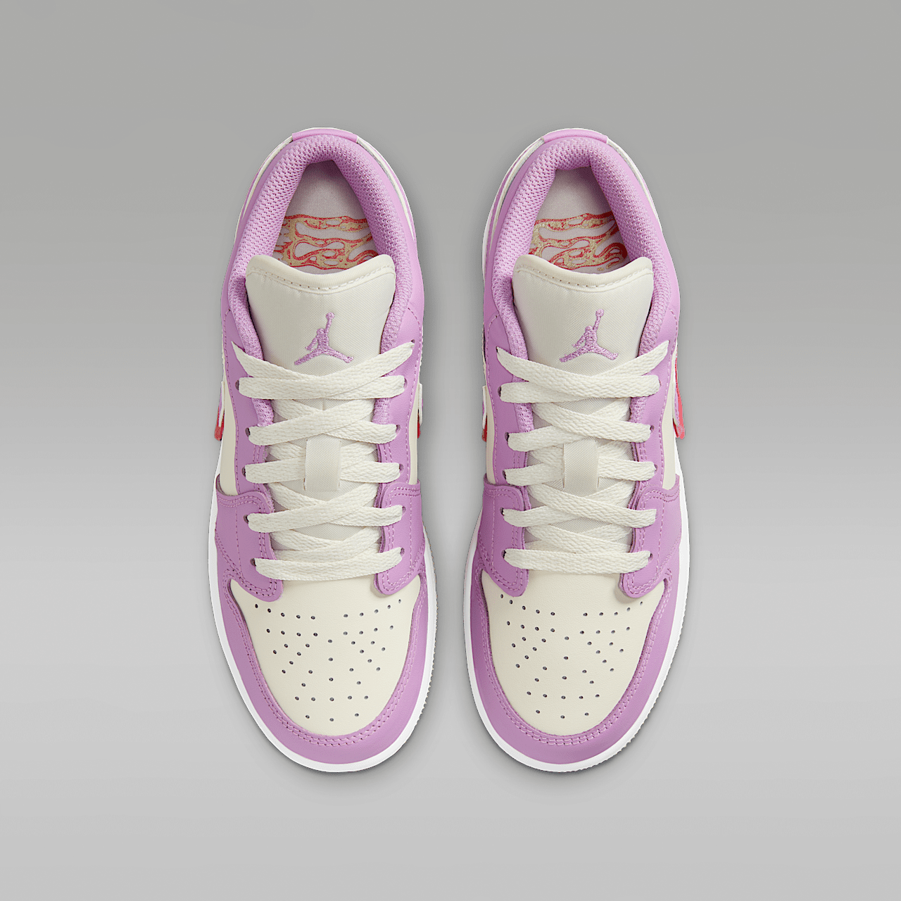 Nike Air Jordan sneaker Rush Fuchsia/Pale Ivory/Desert/Fusion Red