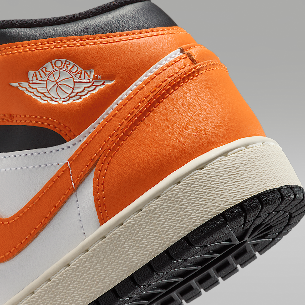 Nike Air Jordan sneaker Starfish/Wit/Sail/Zwart