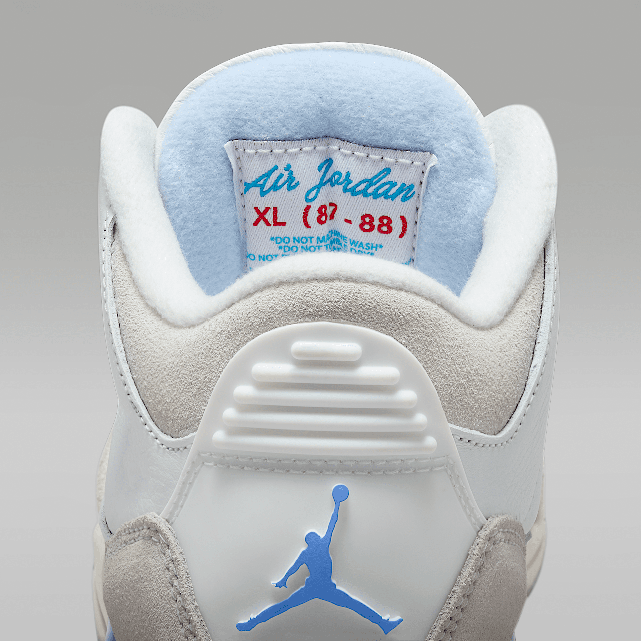 Nike Air Jordan sneaker Summit White/Legend Blue/Photon Dust/Hydrogen Blue