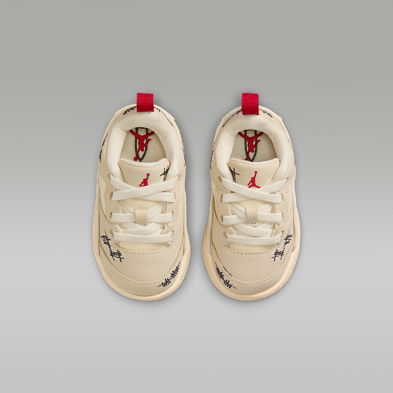 Nike  sneaker Coconut Milk/Muslin/Off Noir/Varsity Red