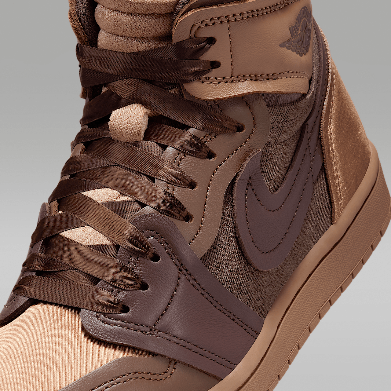 Nike Air Jordan 1 High sneaker Archaeo Brown/Cacao Wow/Baroque Brown/Earth