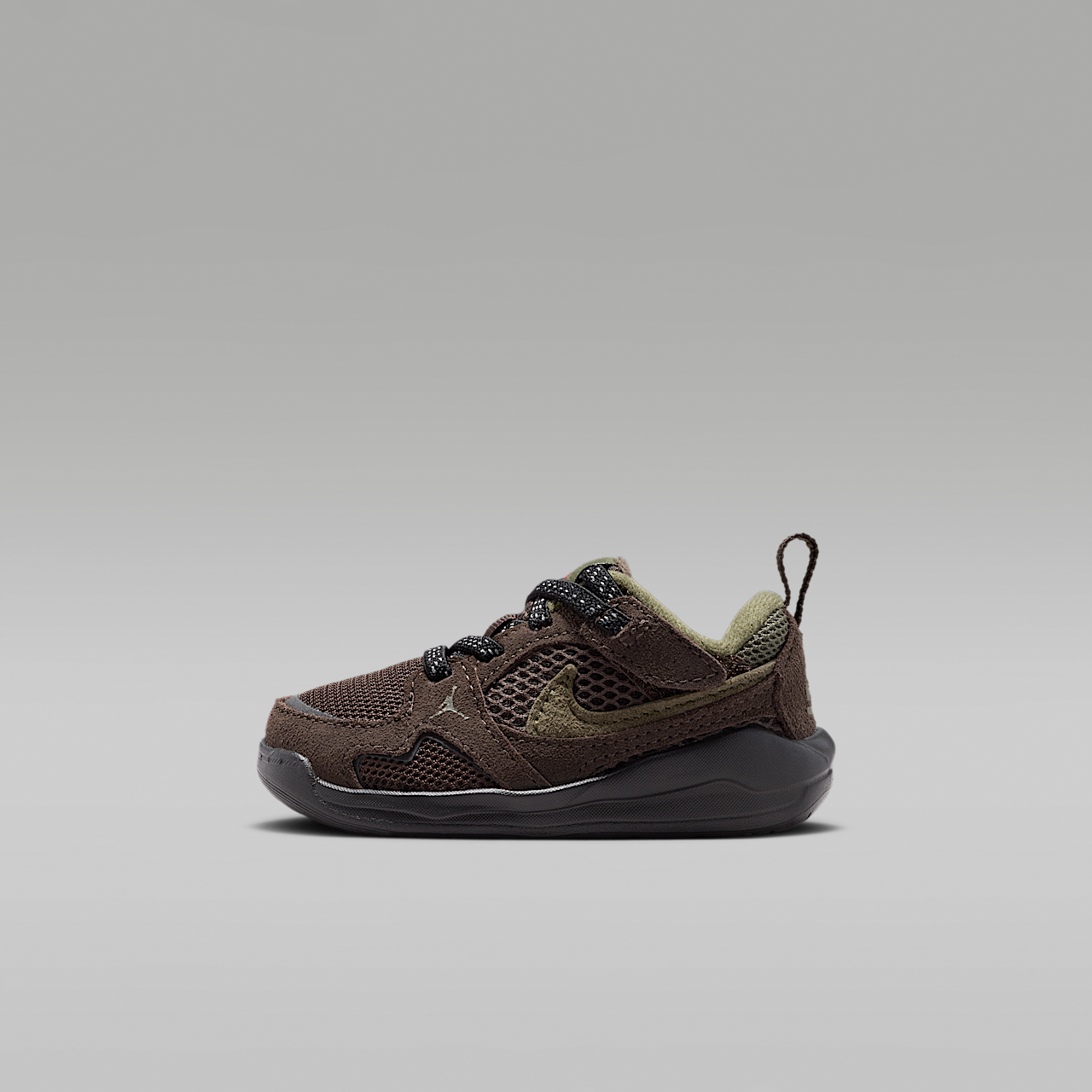 Nike  sneaker Baroque Brown/Zwart/Gym Red/Medium Olive