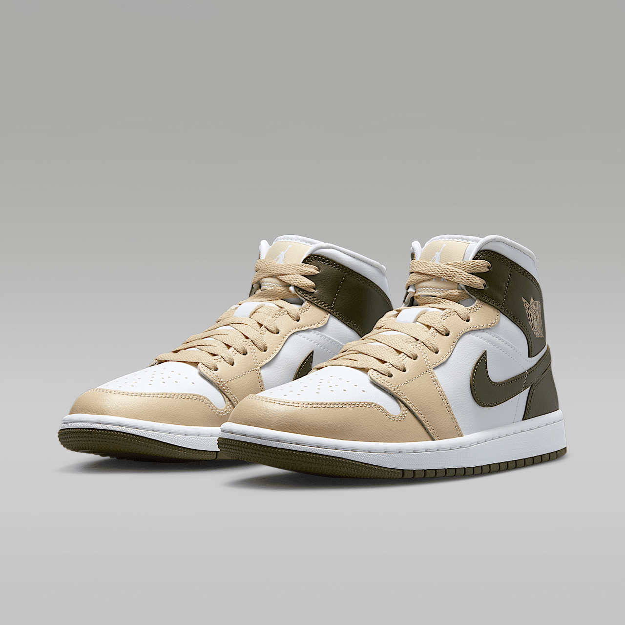 Nike Air Jordan 1 Mid sneaker Wit/Rattan/Medium Olive