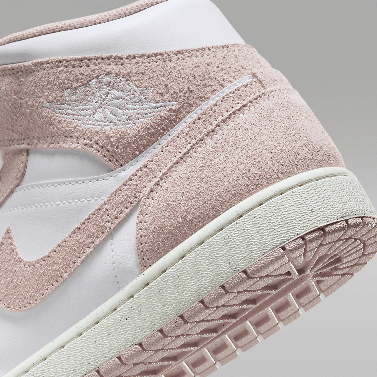 Nike Air Jordan 1 Mid sneaker Wit/Sail/Legend Pink