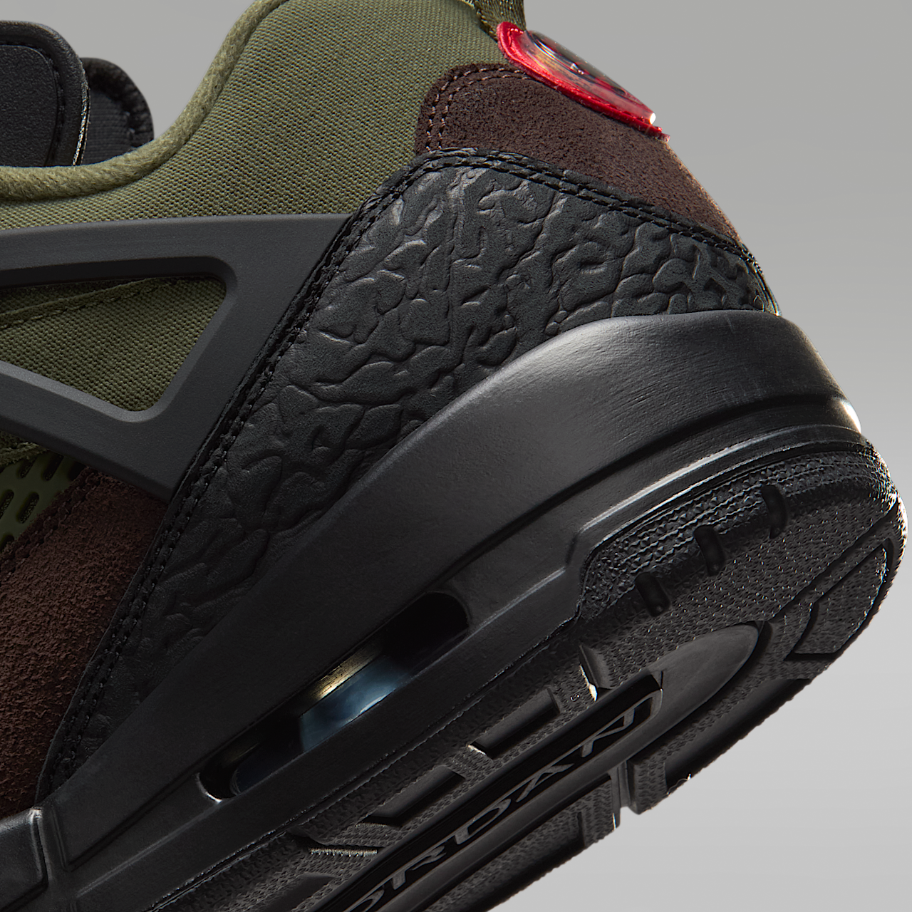 Nike Jordan Spizike Low sneaker Medium Olive/Zwart/Baroque Brown/University Red
