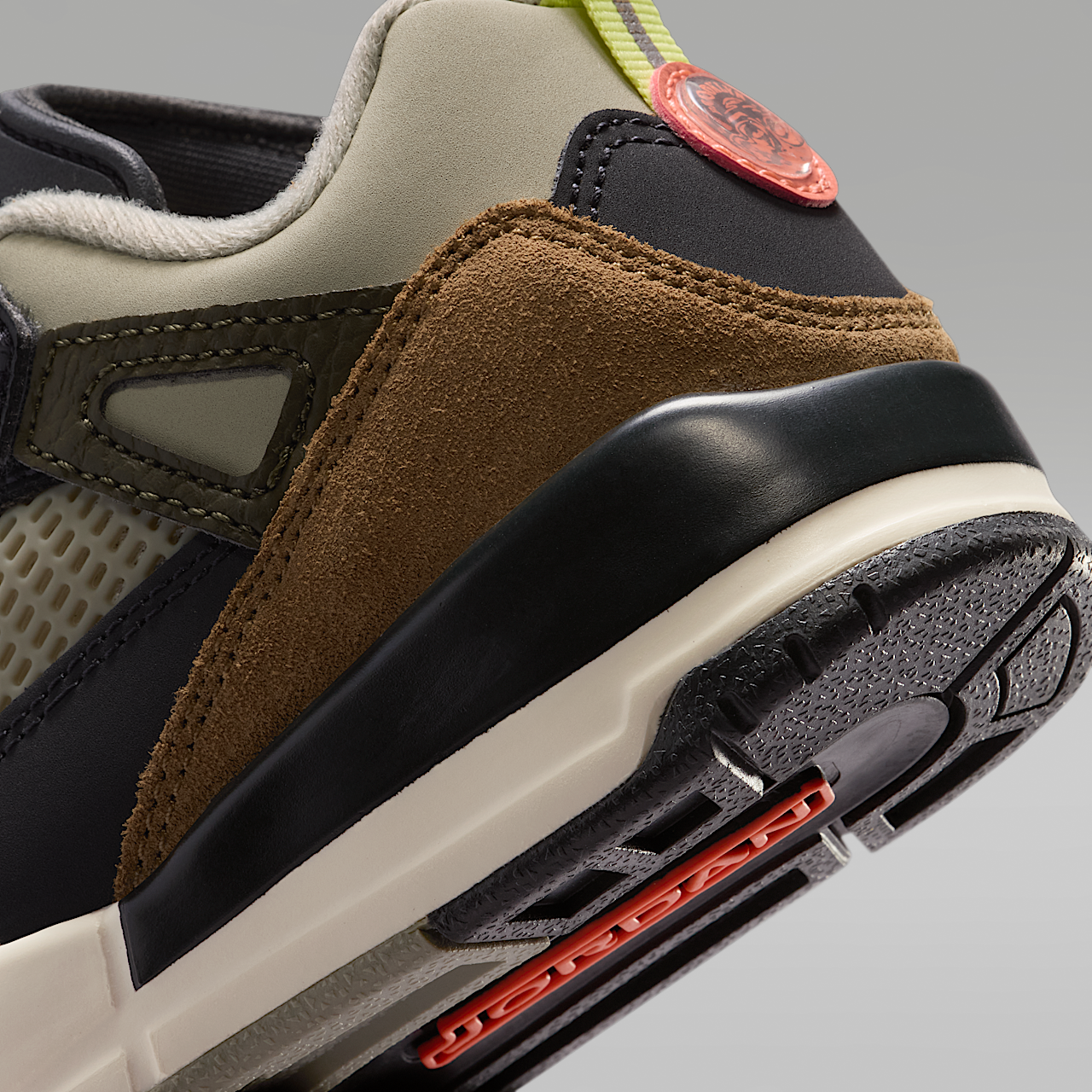 Nike Jordan Spizike Low sneaker Anthracite/Light Wild Mango/Cargo Khaki/Spruce Fog