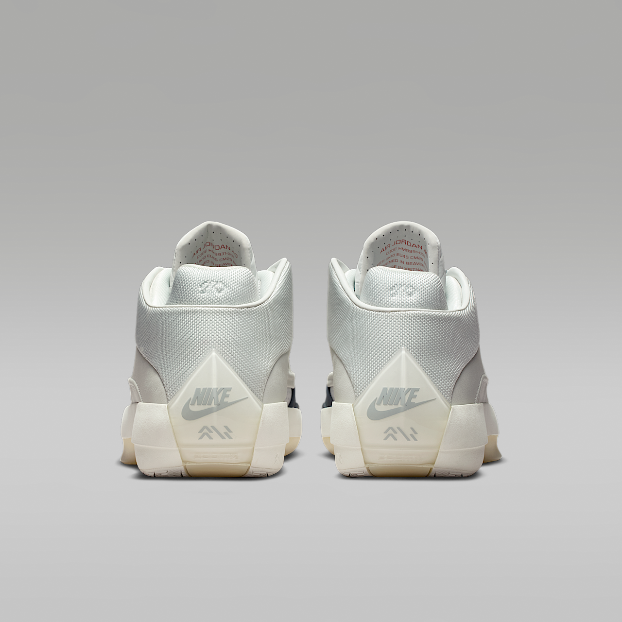 Nike Air Jordan sneaker Photon Dust/Flint Grey/Wolf Grey