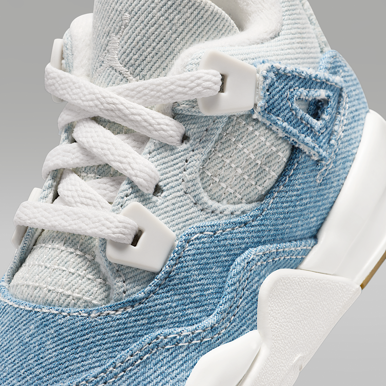 Nike  sneaker Sail/Metallic Gold/Gum Light Brown/Worn Blue