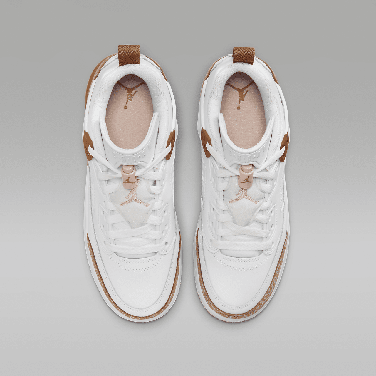 Nike Jordan Spizike Low sneaker Wit/Archaeo Brown/Light Bone/Pink Oxford