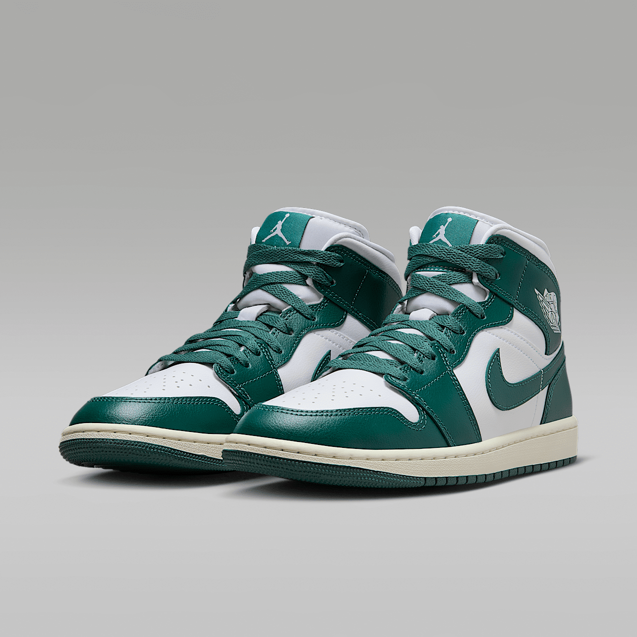 Nike Air Jordan 1 Mid sneaker Wit/Sail/Oxidized Green