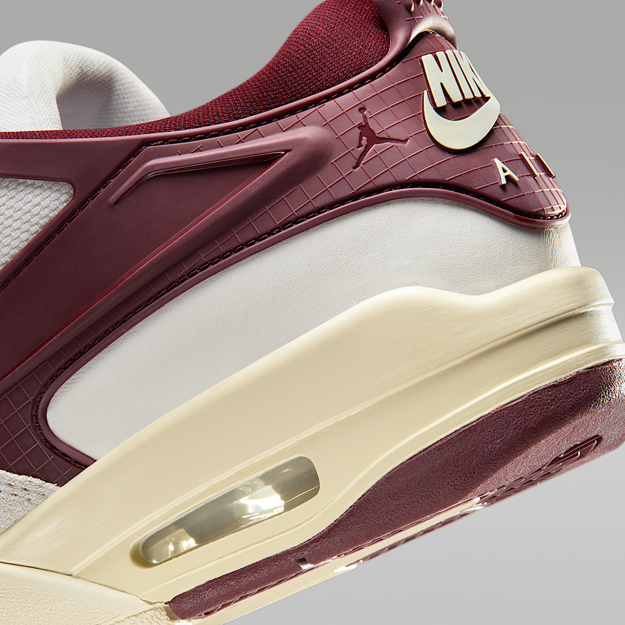Nike Air Jordan 4 RM sneaker Sail/Dark Team Red/Coconut Milk