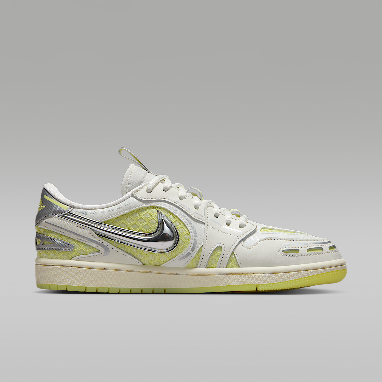Nike Air Jordan 1 Low sneaker Sail/Metallic Silver/Luminous Green