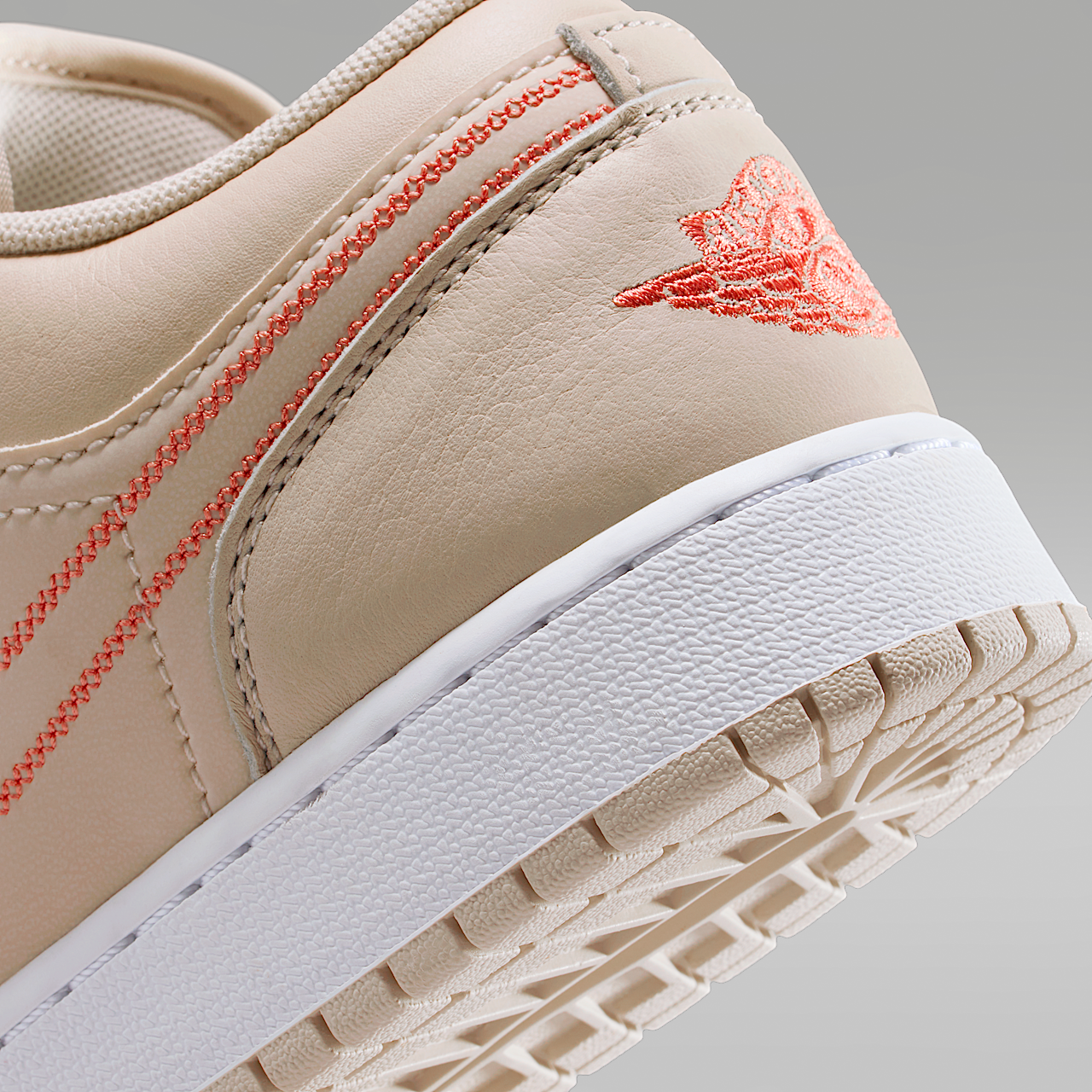 Nike Air Jordan sneaker Light Orewood Brown/Wit/Light Madder Root