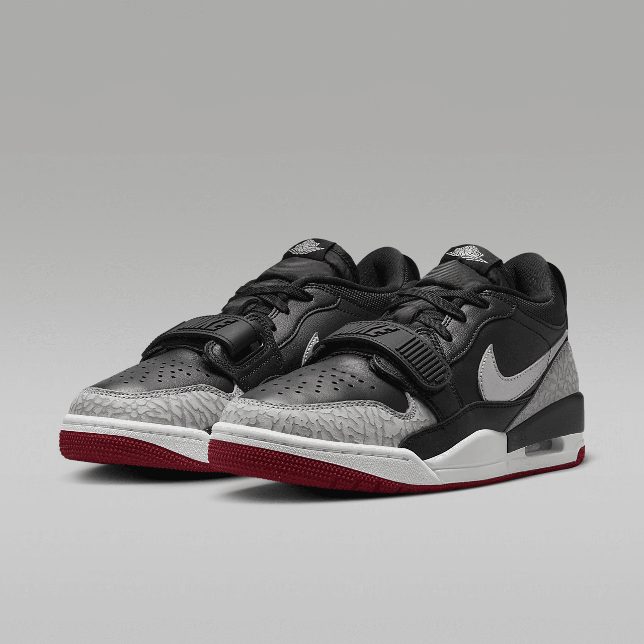 Nike Air Jordan Legacy sneaker Zwart/Gym Red/Cement Grey/Metallic Silver