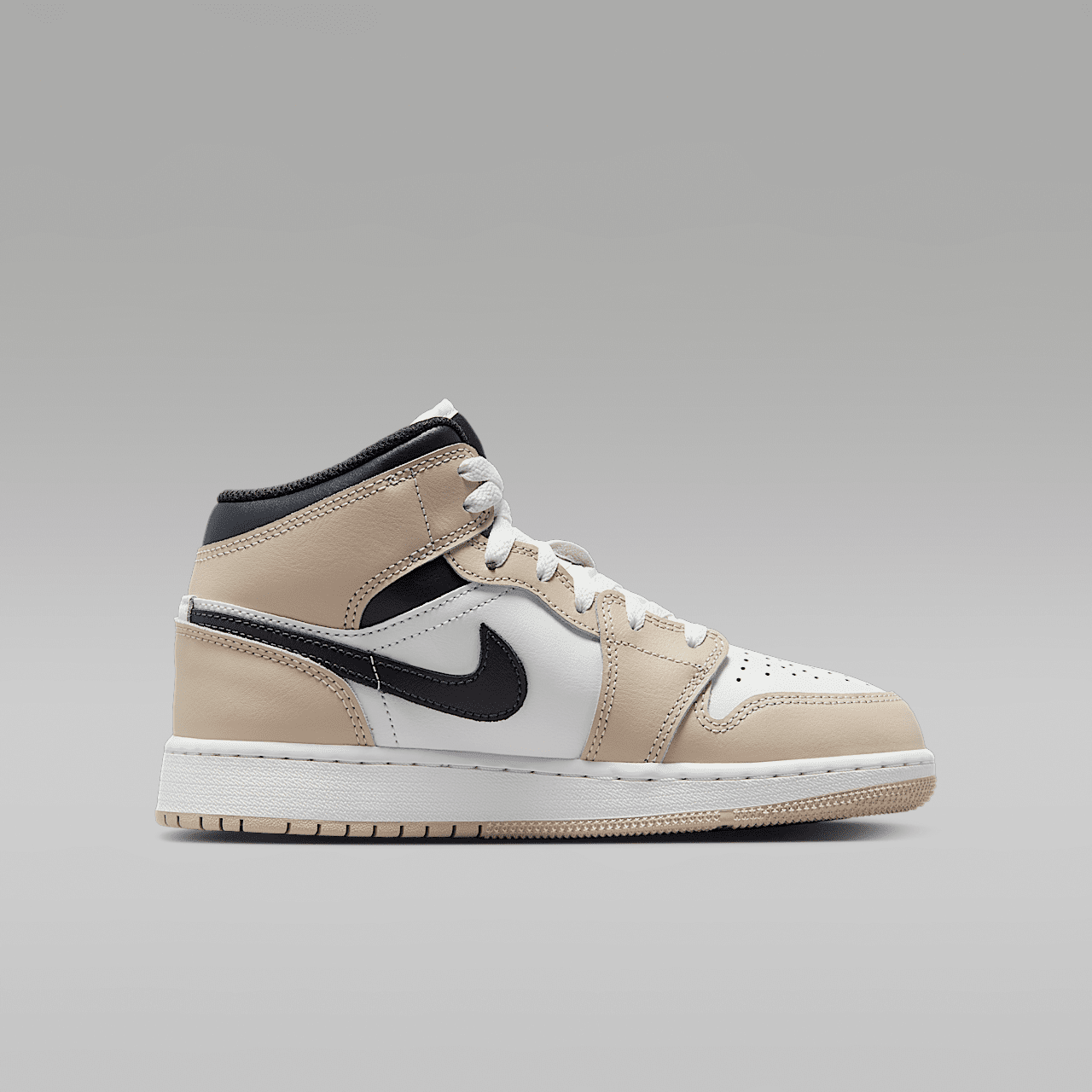 Nike Air Jordan 1 Mid sneaker Summit White/Rattan/Off Noir