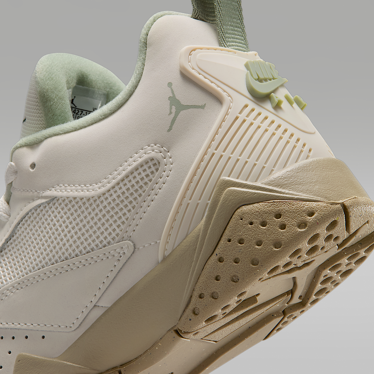 Nike Air Jordan sneaker Sail/Khaki/Midnight Green/Jade Horizon