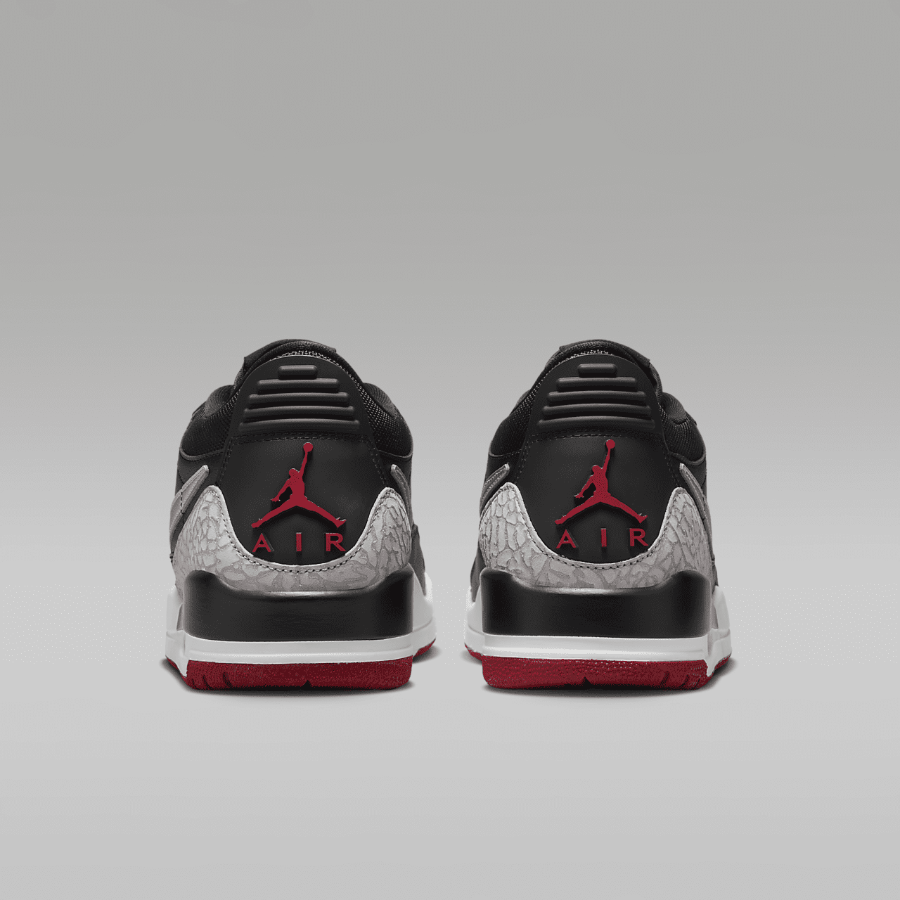 Nike Air Jordan Legacy sneaker Zwart/Gym Red/Cement Grey/Metallic Silver