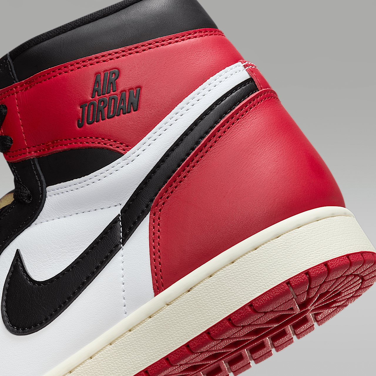 Nike Air Jordan 1 sneaker Wit/Varsity Red/Sail/Zwart