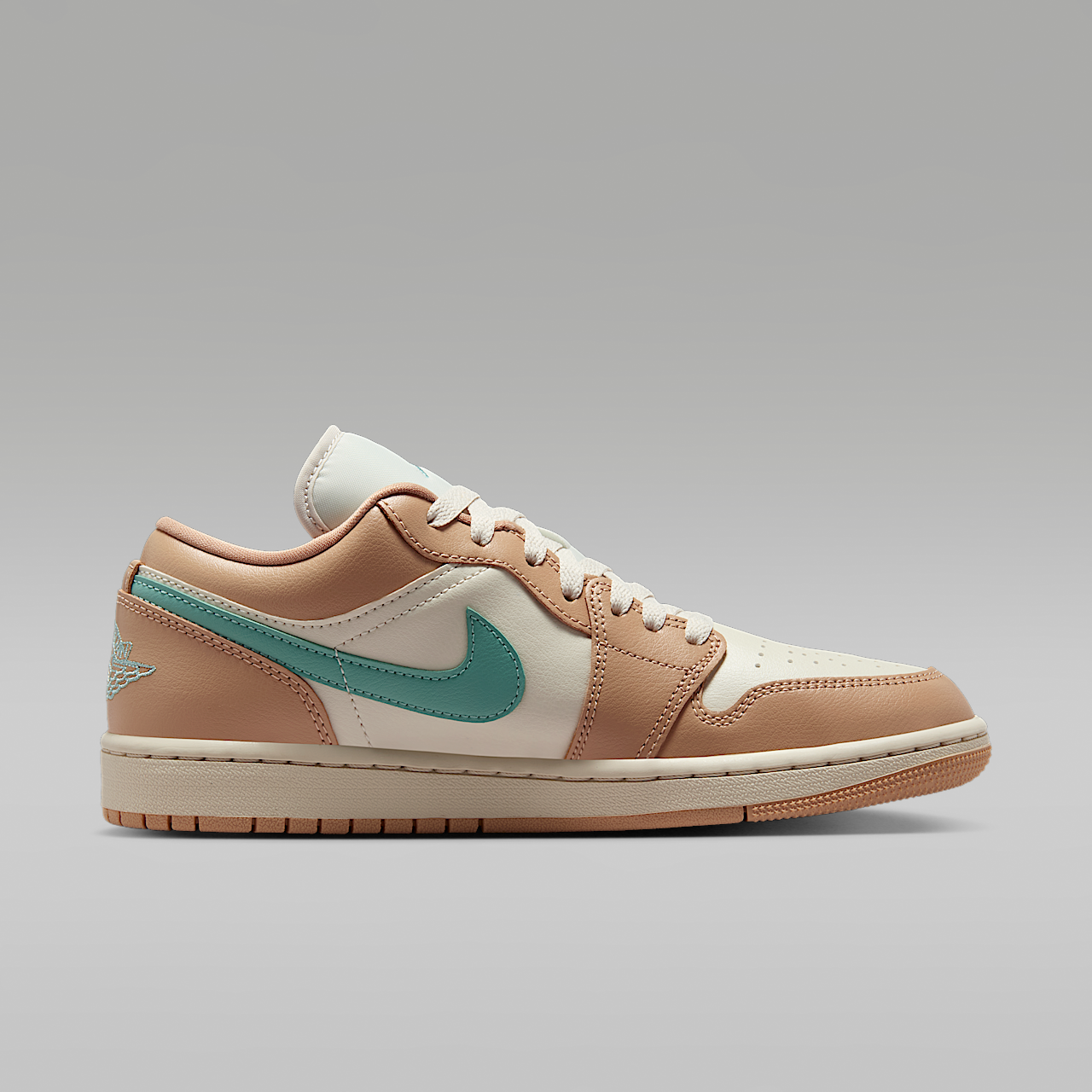 Nike Air Jordan 1 Low sneaker Light Orewood Brown/Hemp/Cannon