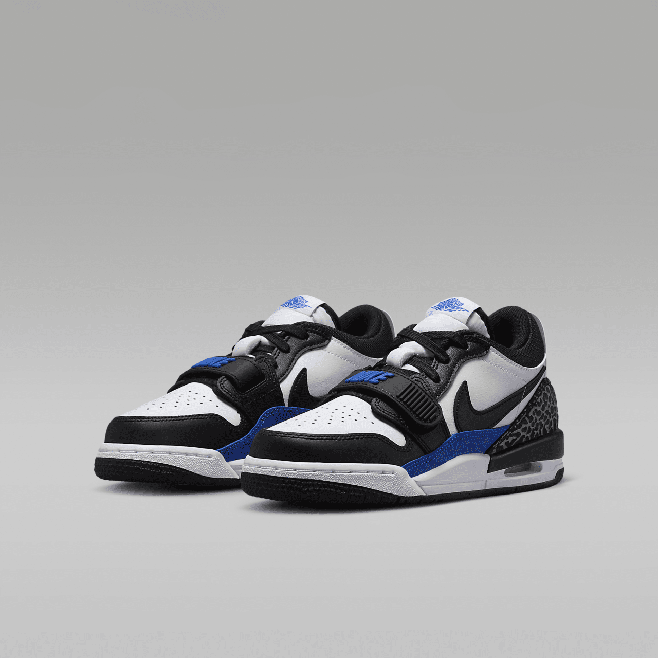 Nike Air Jordan Legacy sneaker Wit/Game Royal/Wolf Grey/Zwart