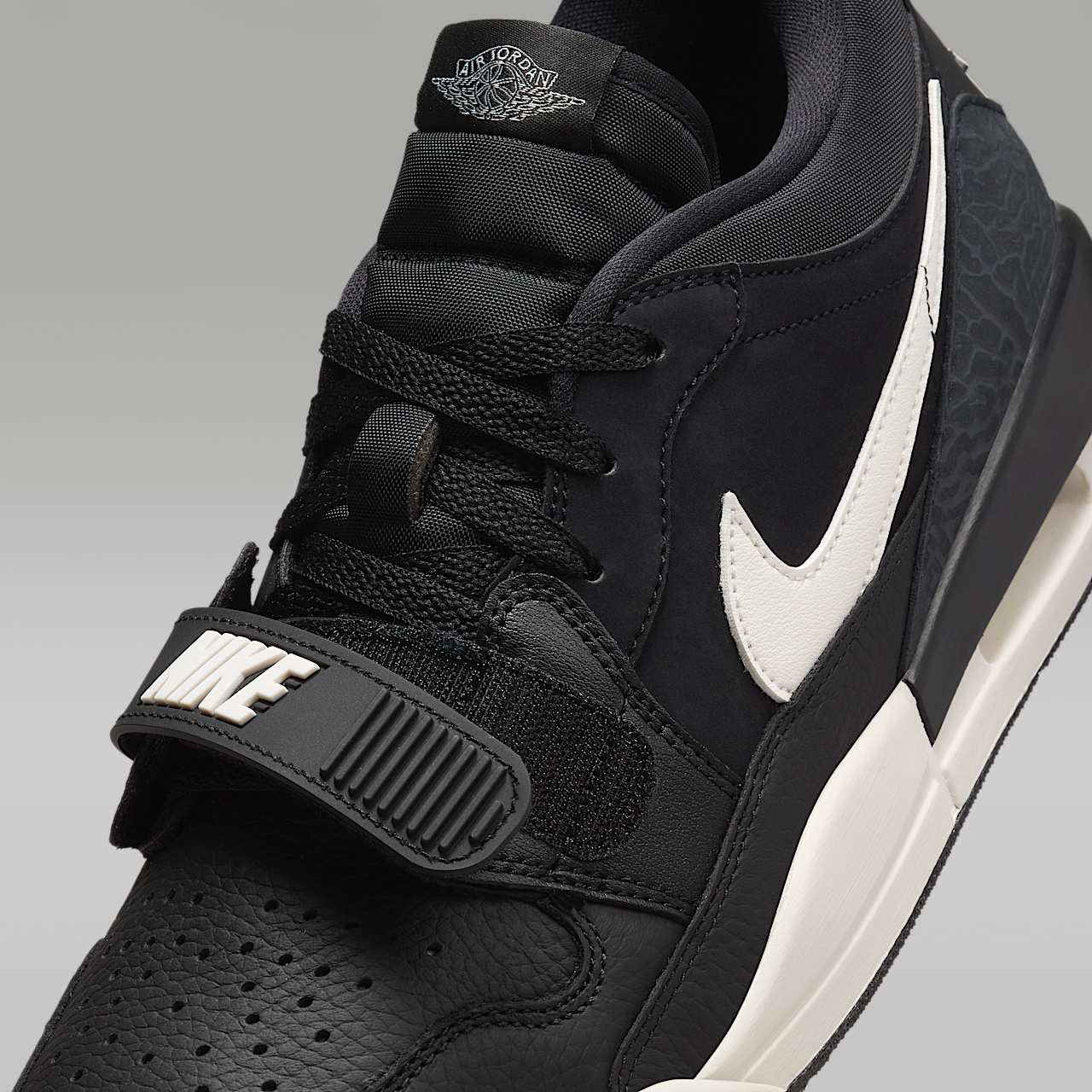 Nike Air Jordan Legacy sneaker Zwart/Anthracite/Phantom