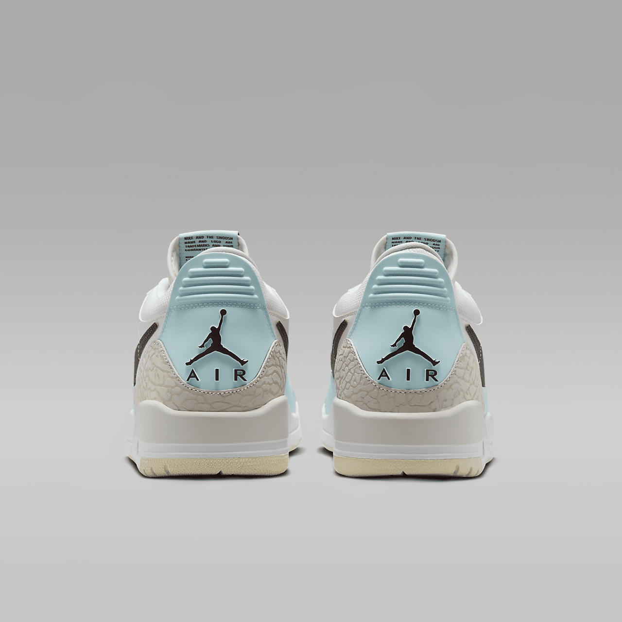 Nike Air Jordan Legacy sneaker Sail/Phantom/Glacier Blue/Burgundy Crush